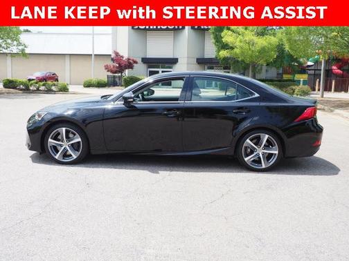 2018 Lexus IS 300 Base