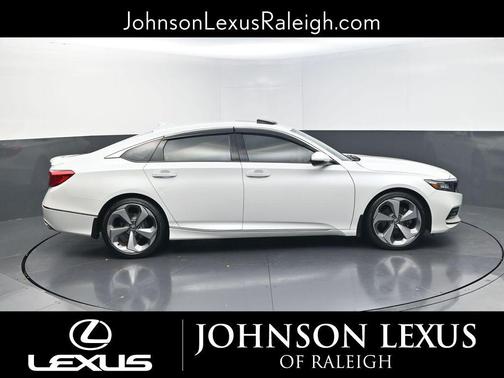 2020 Honda Accord Touring 2.0T