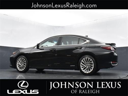 2020 Lexus ES 300h Ultra Luxury