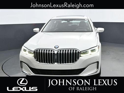 2022 BMW 740 i xDrive