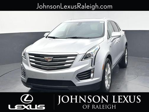 Radiant Silver Metallic 2017 Cadillac XT5 Luxury