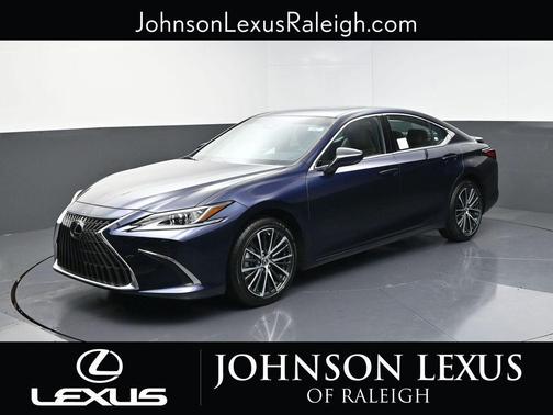 2025 Lexus ES 300h Base