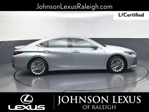 2023 Lexus ES 300h Ultra Luxury