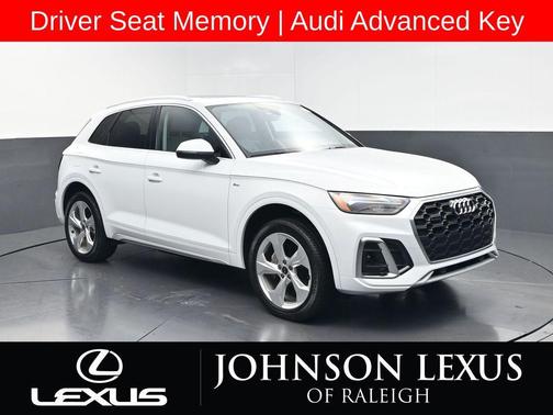 Glacier White Metallic 2023 Audi Q5 45 S line Premium Plus