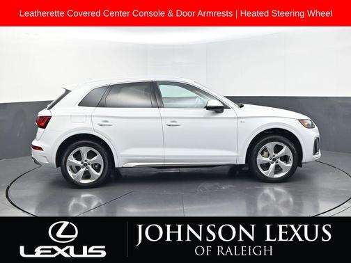 Glacier White Metallic 2023 Audi Q5 45 S line Premium Plus