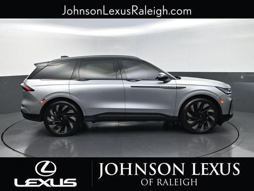 SILVER RADIANCE MET CC 2024 Lincoln Nautilus Reserve