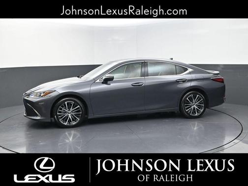 2025 Lexus ES 300h Base