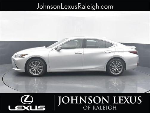 2019 Lexus ES 300h Base