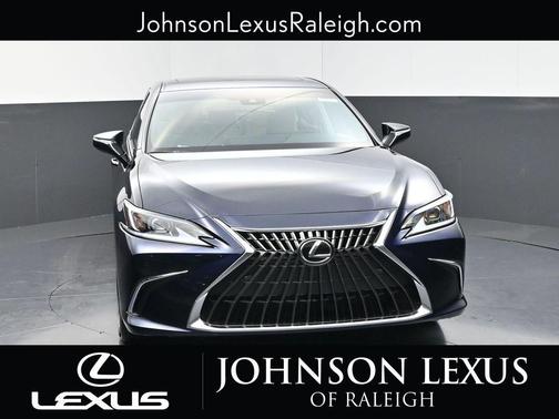 2025 Lexus ES 300h Base