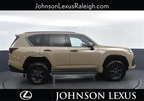 2025 Lexus LX 700h Overtrail