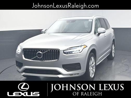 2021 Volvo XC90 T5 Momentum