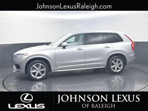 2021 Volvo XC90 T5 Momentum