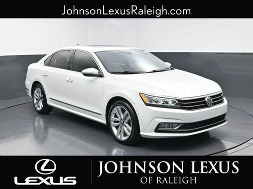 2017 Volkswagen Passat 1.8T SEL Premium