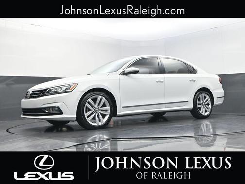 2017 Volkswagen Passat 1.8T SEL Premium