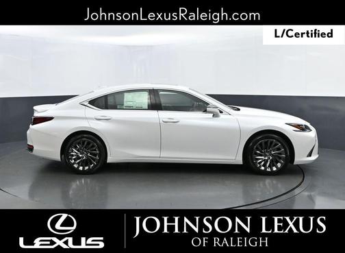 Eminent White Pearl 2025 Lexus ES 300h Ultra Luxury
