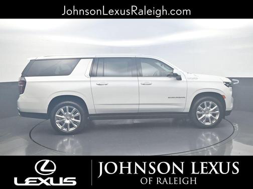 2022 Chevrolet Suburban 4WD High Country