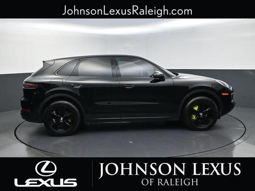 Black 2020 Porsche Cayenne Cayenne