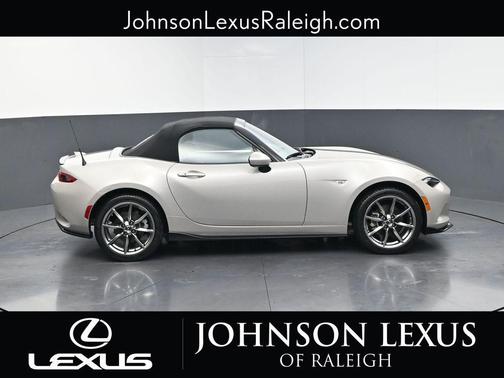 Platinum Quartz Metallic 2022 Mazda MX-5 Miata Grand Touring