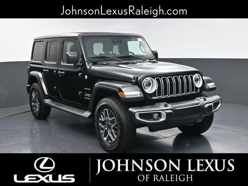 2024 Jeep Wrangler 4-Door Sahara 4x4