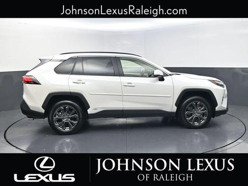 2022 Toyota RAV4 Hybrid XLE Premium