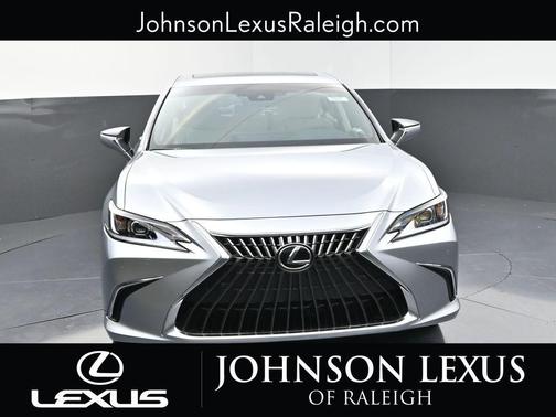 2025 Lexus ES 300h Base