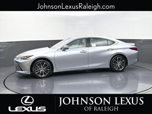 2025 Lexus ES 300h Base