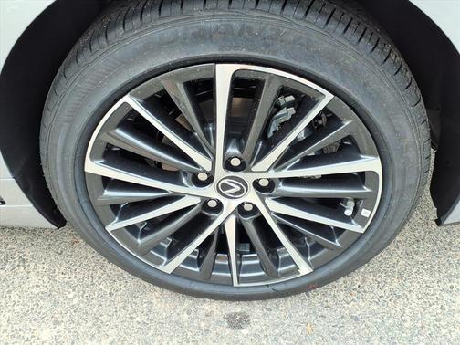 2025 Lexus ES 350 Base