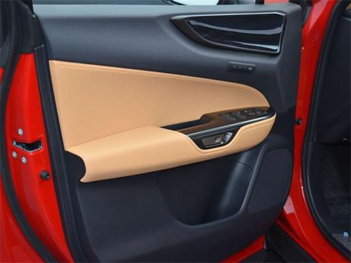 2025 Lexus NX 350h Premium