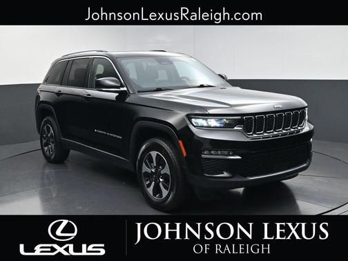 Diamond Black Crystal Pearlcoat 2023 Jeep Grand Cherokee 4xe Base