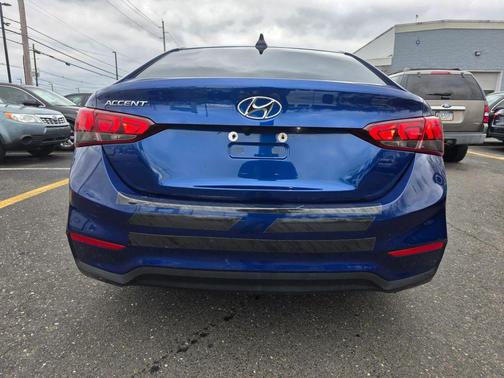 Admiral Blue 2021 Hyundai Accent SE