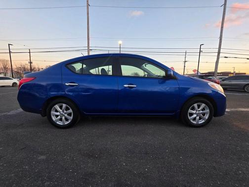 2013 Nissan Versa 1.6 SL