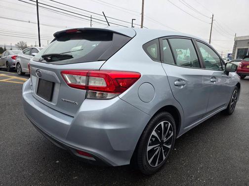 2019 Subaru Impreza 2.0i