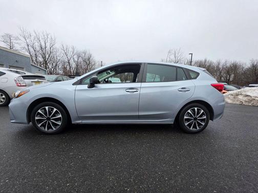 2019 Subaru Impreza 2.0i