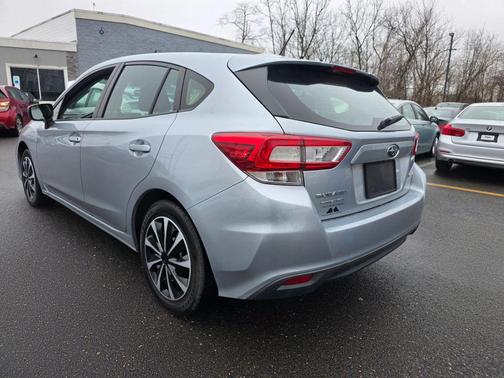2019 Subaru Impreza 2.0i