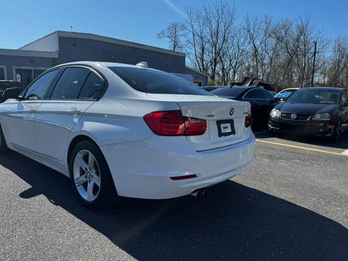 White 2013 BMW 328 i xDrive