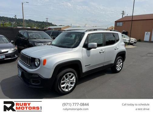 Glacier Metallic 2017 Jeep Renegade Latitude