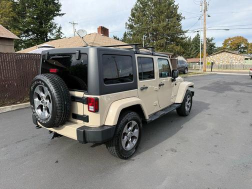 2016 Jeep Wrangler Unlimited Sahara