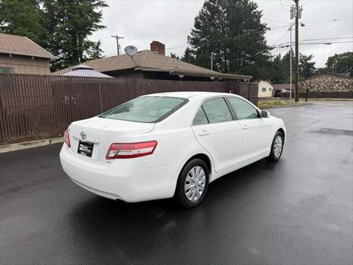 2010 Toyota Camry LE