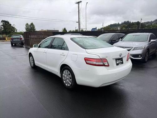 2010 Toyota Camry LE