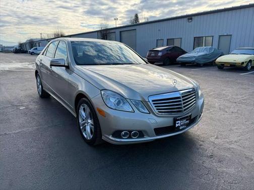 2011 Mercedes-Benz E-Class E 350 4MATIC Sedan 4D