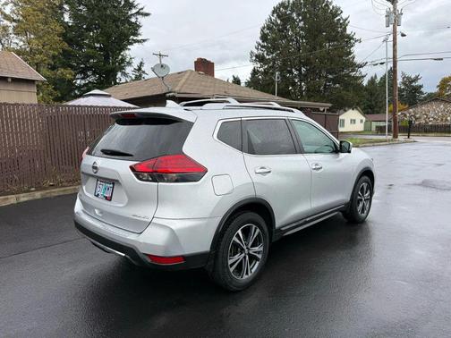 2017 Nissan Rogue SL