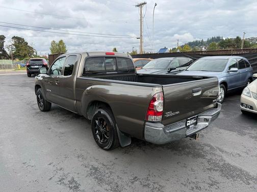 2013 Toyota Tacoma Base