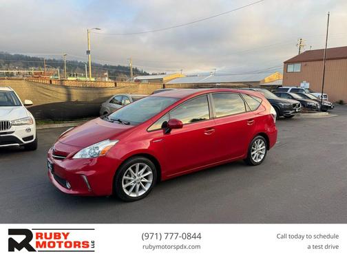 2012 Toyota Prius v Five