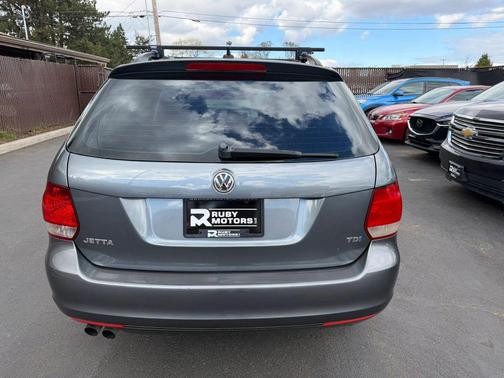 2011 Volkswagen Jetta SportWagen TDI