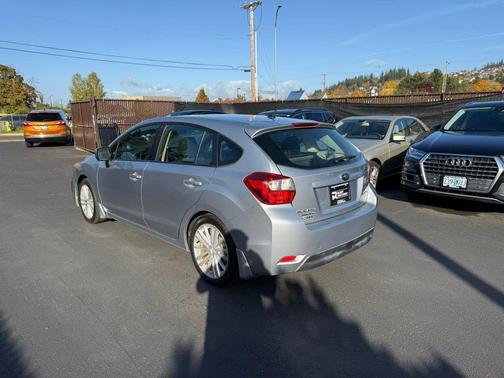 2013 Subaru Impreza 2.0i Premium