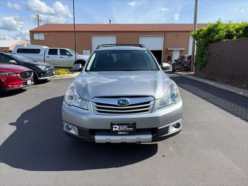 2011 Subaru Outback 3.6 R Limited