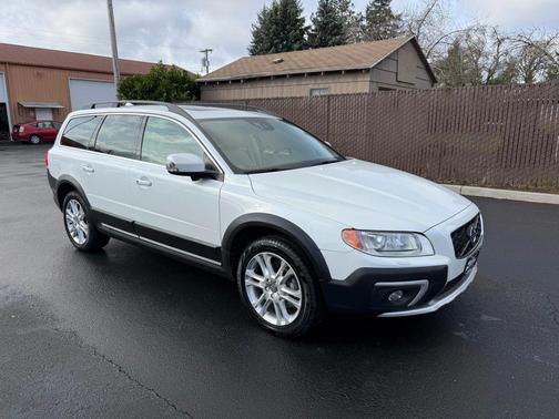 2016 Volvo XC70 T5 Platinum