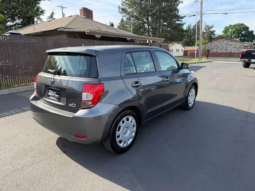 Magnetic Gray Metallic 2012 Scion xD Hatchback 4D