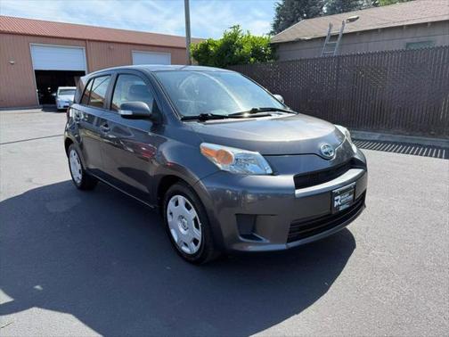 2009 Scion xD Hatchback 4D