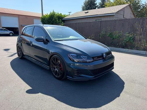 2021 Volkswagen Golf GTI 2.0T SE DSG